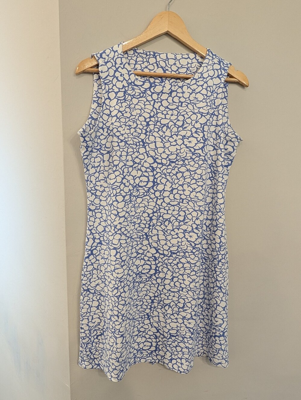 MAHI GOLD Blue & White Floral Sleeveless Shift Dress Women's Size Large